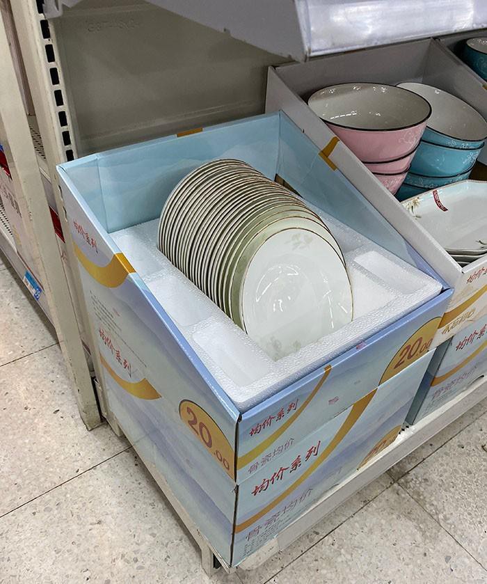 Towel Display Cardboard Stand